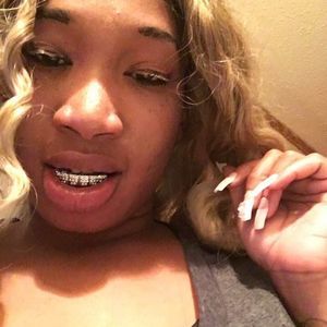 Meet your Posher, Joi